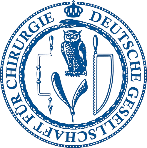 Siegel der Deutschen Gesellschaft für Chirurgie mit einer Eule, chirurgischen Instrumenten und dem Schriftzug zur Bezeichnung der Gesellschaft.