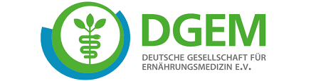 Logo der Deutschen Gesellschaft für Ernährungsmedizin e.V. (DGEM) mit einem stilisierten Symbol für Gesundheit und Ernährung.